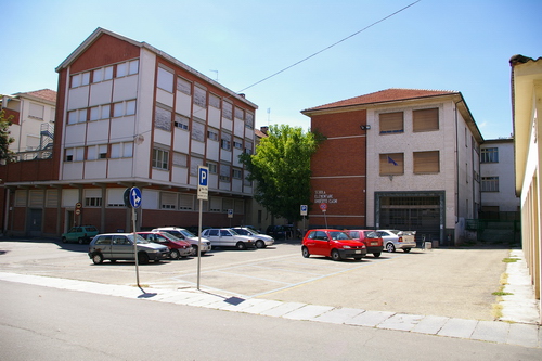 Piazza Umberto Cagni ad Asti