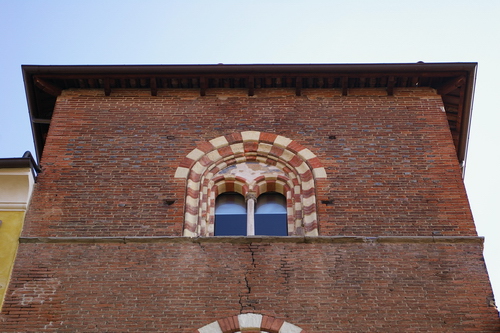 Torre dei Roero di Monteu ad Asti