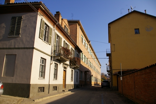 Via Gioacchino Testa ad Asti
