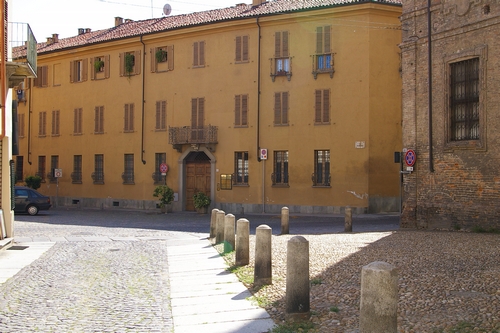 Via Orfanatrofio ad Asti