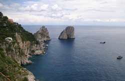 Campania - I faraglioni dell'Isola di Capri