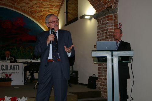 Prof. Renato Bordone - Professore Ordinario di Storia medioevale della Facoltà di Lettere e Filosofia dell'Università di Torino.