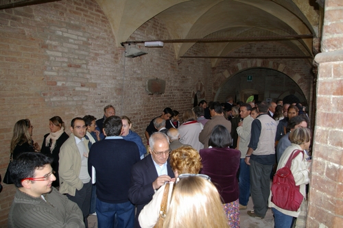 Pausa Caffè nel Chiostro della Canonica di Santa Maria di Vezzolano (AT)