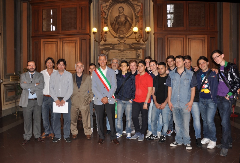 Ricevimento degli studenti dell Istituto Tecnico per geometri G. Porzio di Napoli da parte del Sindaco di Asti, On.le Giorgio Galvagno. Nella foto (dx) Arch. Vittorio Fiore e Prof. Marco Devecchi [Foto di Marisa Valente].