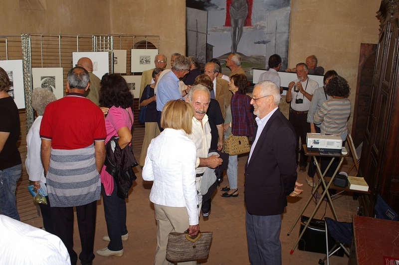 Veduta d insieme presso la Sala dell Abate della Mostra degli incisori chieresi:35 acqueforti dedicate a Santa Maria di Vezzolano.