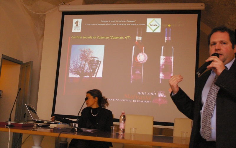 Relazione del Prof. Stefano Massaglia della Facoltà di Agraria dell Università di Torino su "L importanza del paesaggio nelle strategie di Marketing delle aziende vitivinicole".