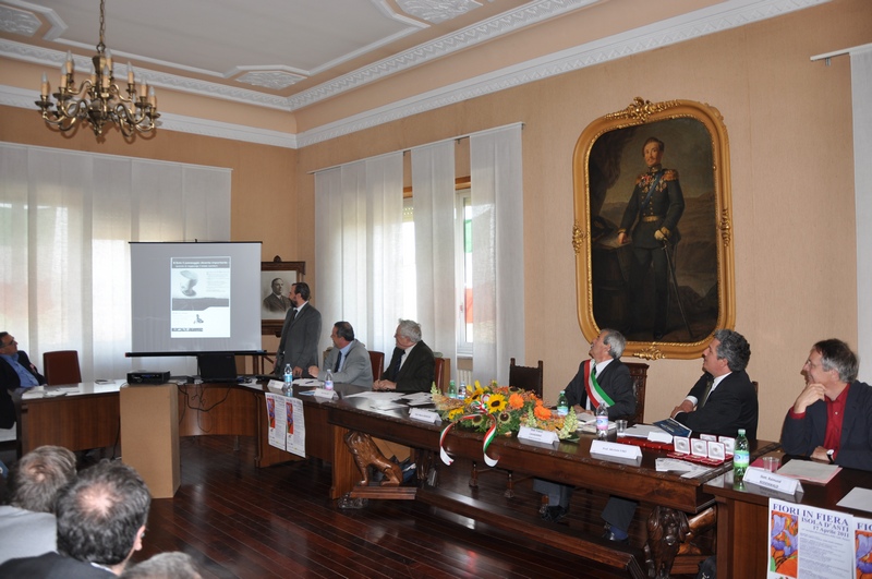 Relazione del Prof. Dario Rei (Università di Torino) su "Il paesaggio tra identità nazionale e sensibilità sociale" (Foto di Andrea Laiolo).