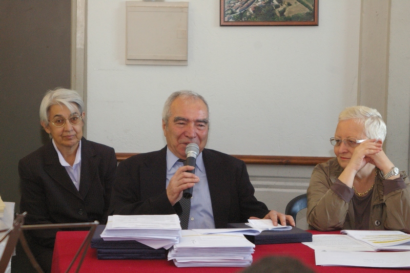 Avvio da parte dell editore Lorenzo Fornaca delle presentazioni da parte dei singoli Autori del Volume "Monferrato splendido patrimonio".