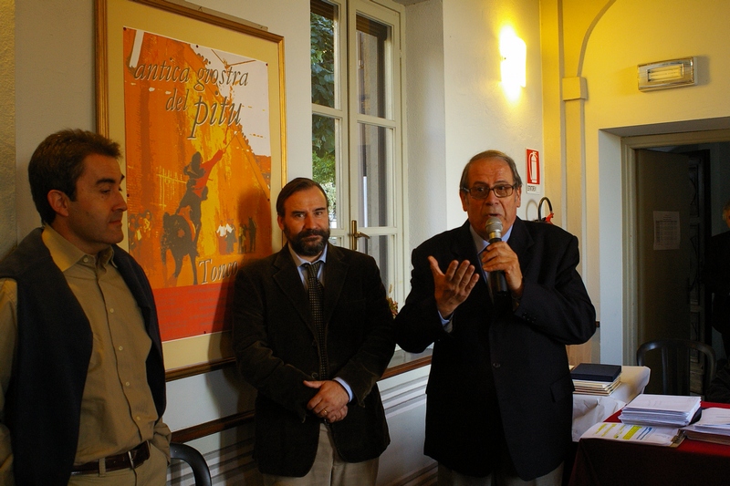 Saluti conclusivi del pomeriggio letterario a Villa Toso di Tonco.