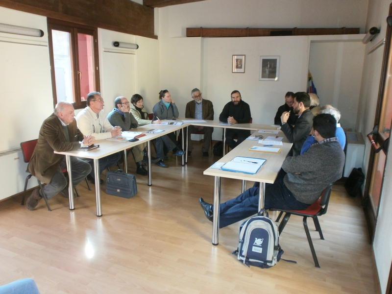Apertura dei lavori da parte del Coordinatore della Rete degli Osservatori del Paesaggio del Piemonte, Prof. Marco Devecchi, dell incontro con la popolazione di Chiaverano interessata alla ri-costituzione dell Osservatorio del Paesaggio dell Anfiteatro morenico di Ivrea.
