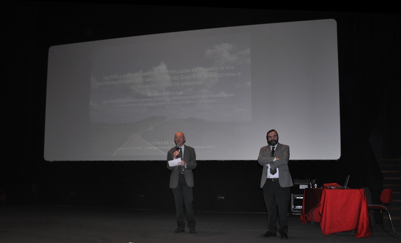 Introduzione della Conferenza del Prof. Marco Devecchi (Presidente dell Osservatorio del Paesaggio per il Monferrato e l Astigiano) da parte del Dott. Domenico Sanino (Presidente di Pro Natura Cuneo).