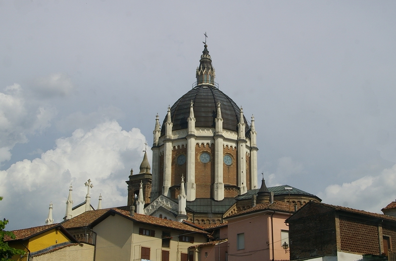 Veduta della straordinaria cupola del Gualandi della Chiesa parrocchiale di Fontanile.
