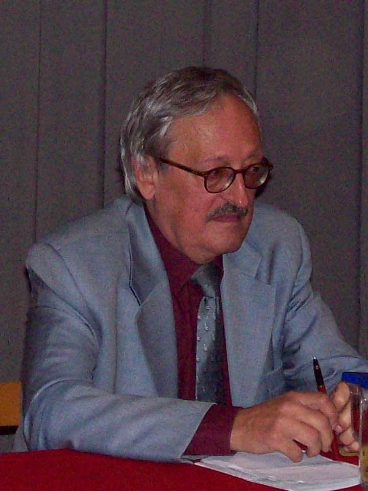 Prof. Renato Bordone (Già Vice Presidente dell Osservatorio del Paesaggio per il Monferrato e l Astigiano), alla cui memoria verrà piantato un Gelso in occasione della Giornata Nazionale degli Alberi (Asti, 21 novembre 2016).