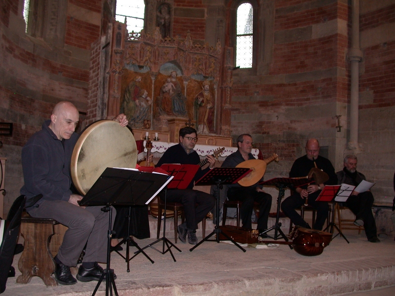 Concerto di canti e musiche dei secoli XIII e XIVdel Gruppo di Musica antica La Ghironda dal titolo "Echo la primavera" presso la Canonica di Santa Maria di Vezzolano.