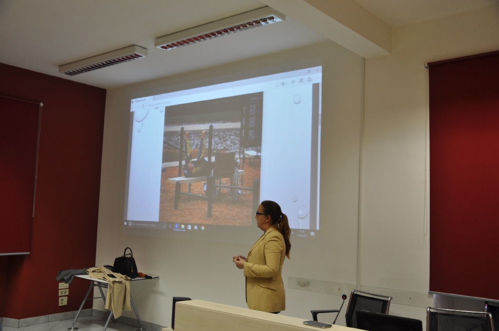 Saluto introduttivo da parte del Presidente Donatella Curletto del Collegio dei Geometri della Provincia di Asti [Foto di Ernesto Doglio Cotto].