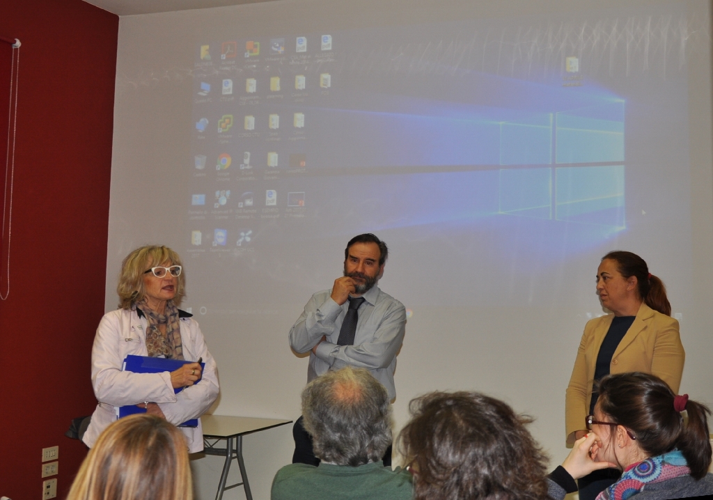 Contributo di riflessione sull organizzazione del Convegno sul nuovo "Parco della salute" dell Ospedale Cardinal Massaia di Asti da parte dell Arch. Irina Mantello (Vice Presidente dell AIAPP - Sezione Piemonte e Valle d Aosta) [Foto di Ernesto Doglio Cotto].