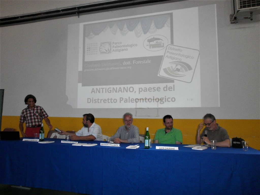 Riflessioni conclusive al termine della Tavola rotonda da parte del Moderatore, il Dott. Francesco Scalfari (Direttore del Polo universitario Asti Studi Superiori) [Foto di Dario Giordano].