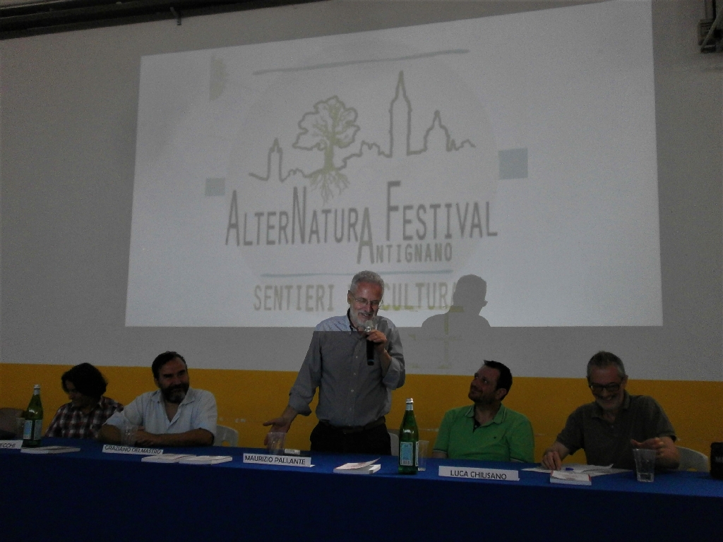 Relazione del Dott. Maurizio Pallante (Movimento per la Decrescita Felice) [Foto di Dario Giordano].