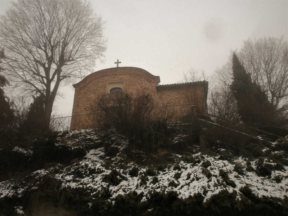 Veduta della Chiesa di San Felice a Cinaglio, parte del ricco patrimonio del romanico astigiano.