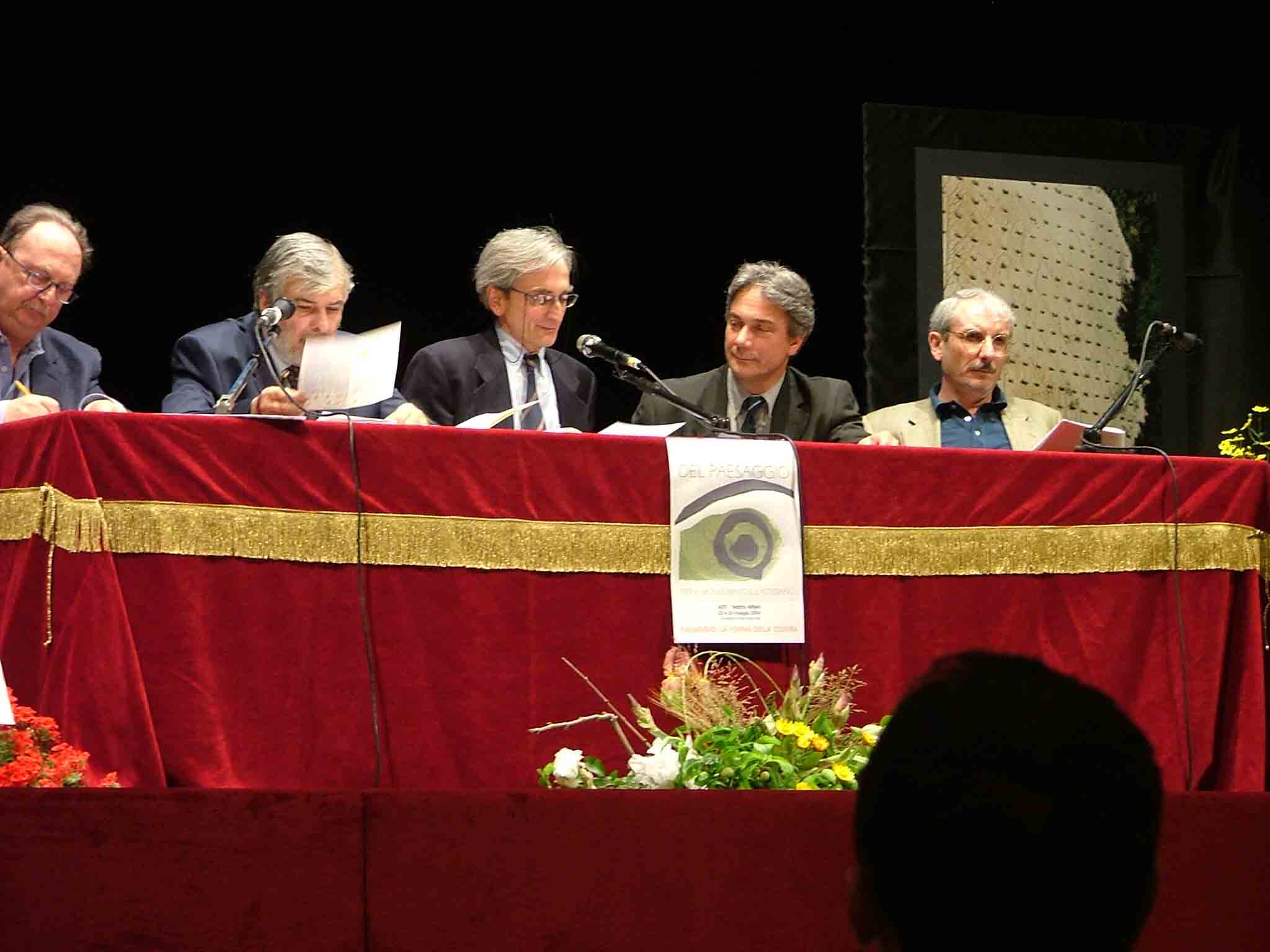 Coordinatori: Prof. Enrico Ercole (in centro - sx) e Arch. Marco Bianchi (in centro - dx).