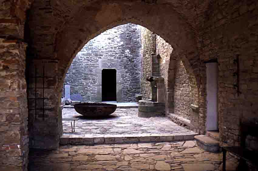 Locali interni del Castello di Prunetto