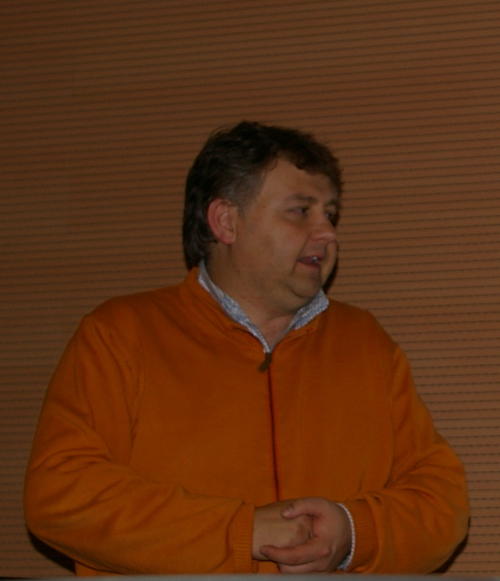 Relazione di Lorenzo Gallo (Vice-Presidente del Consiglio Nazionale degli Agrotecnici) su "La gestione della concimazione nel settore florovivaistico: strategie innovative di intervento per contenere i costi ed esaltate la qualità delle produzioni".