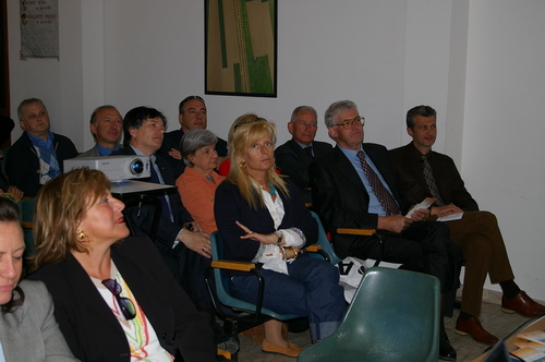 Partecipanti al Convegno "LE BELLEZZE PAESAGGISTICHE DELLA VAL TIGLIONE: UN PATRIMONIO DI CULTURA E NATURA DA CONOSCERE, SALVAGUARDARE E VALORIZZARE" - Comune di Isola di Asti - Domenica 23 Aprile 2006
