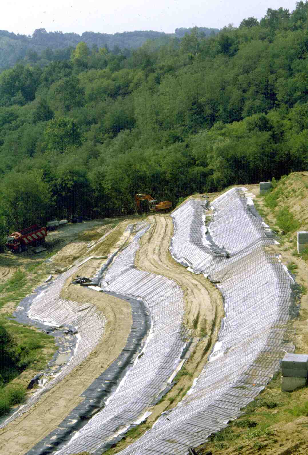 Veduta dell'ex-discrica astigiana di Valle Manina