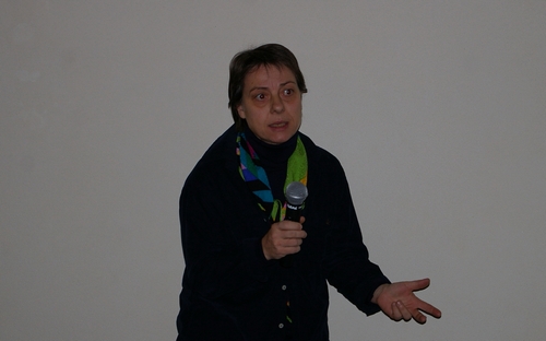 Contributo al dibattito al termine della conferenza da parte della Prof.ssa Paola Grassi dell'Istituto d'Arte Benedetto Alfieri di Asti