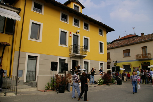  Biblioteca comunale di Isola d'Asti - Sede del Convegno nell'ambito della rassegna Fiori in Fiera 2007