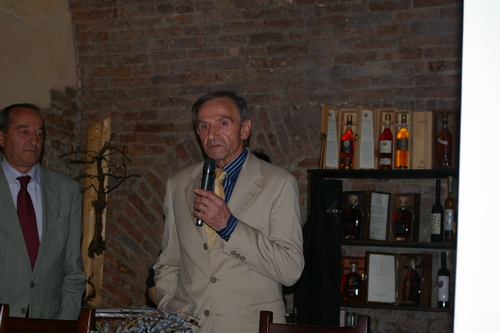Seminario su "La storia delle palme in Italia: censimento e caratterizzazione - Un giardino speciale a Rocca di Arazzo" di Valentina Scariot (Dottore di ricerca - Facoltà di Agraria di Torino) e di Giuseppe Loretto (Appassionato coltivatore) -  Lettura di poesie piemontesi.