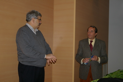 Le peonie: peculiarità e tecnica colturale - Dott. Fiorenzo Gimelli - Centro servizi per la Floricoltura della Regione Liguria e Sindaco di Isola d'Asti Carlo Alberto Botto.