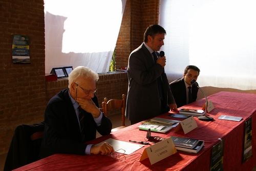 Apertura della Cerimonia di premiazione del Concorso sul paesaggio astigiano da parte del Dott. Giorgio Musso (Vice-Presidente della Provincia di Asti)