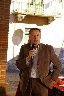 Spiegazione da parte del Vice Sindaco di Nizza, alla presenza del progettista Arch. Ezio Bardini, della Variante strutturale al Piano regolatore Generale in conseguenza dell'evento alluvionale del 1994.