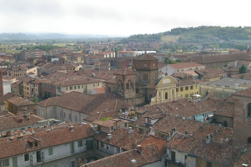 Foto della visita alla Torre Comentina di Piazza Roma ad Asti nell'ambito della Rassegna VerdeTerra 2007.