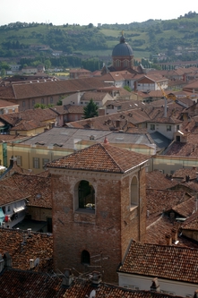 Foto della visita alla Torre Comentina di Piazza Roma ad Asti nell'ambito della Rassegna VerdeTerra 2007.