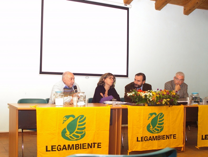   Intervento dell Arch. Agostino Novara (Responsabile del Settore Copianificazione urbanistica territoriale per la provincia di Asti) [Foto di Aurelia Brignolo].