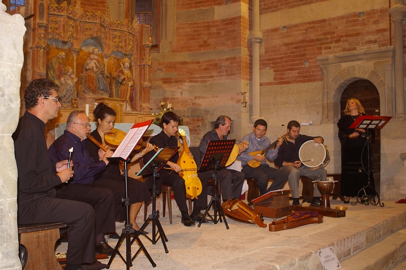  Ensemble La Ghironda: Marzia Grasso, Florio Michielon, Massimiliano Limonetti, Valter Mussano, Aba Rubolino, Tommaso Gheduzzi, Maurizio Perissinotto e Luca Alciati.