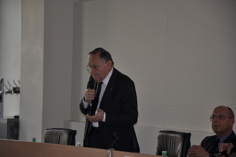 Sessione pomeridiana moderata dal Dott. Michele Maggiora (Presidente della fondazione Cassa di Risparmio di Asti).