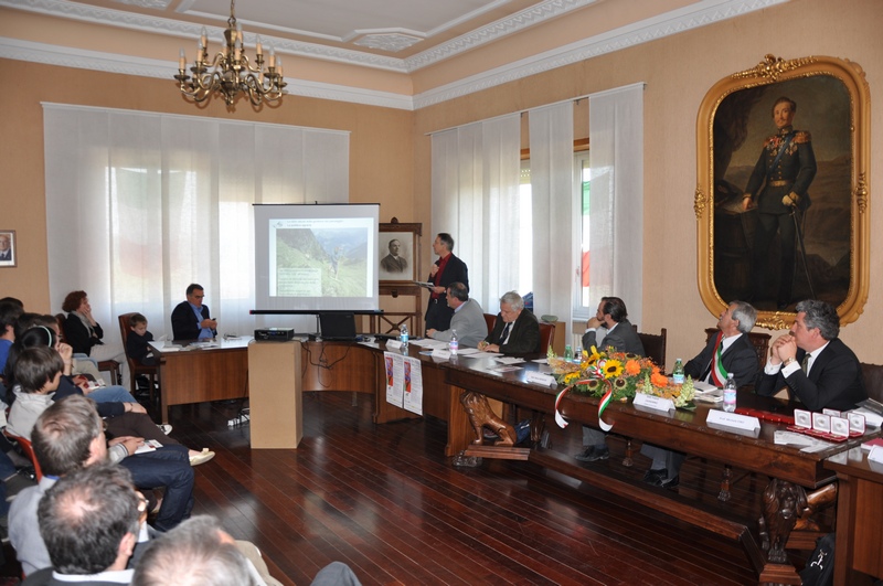 Relazione del Dott. Raimund Rodewald (Fondation suisse pour la protection et l aménagement du paysage) su "Paesaggio e tutela: esperienze della Confederazione Elvetica" (Foto di Andrea Laiolo).