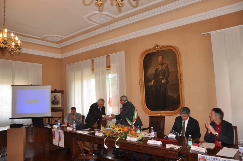 Consegna della medaglia commemorativa del Centocinquantenario al Prof. Dario Rei (Università di Torino) (Foto di Andrea Laiolo).
