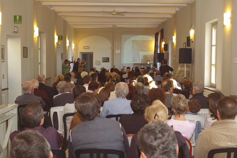 Veduta del folto pubblico presente alla Manifestazione "Fiori di Campo" e alla presentazione del Volume "Monferrato Splendido Patrimonio".