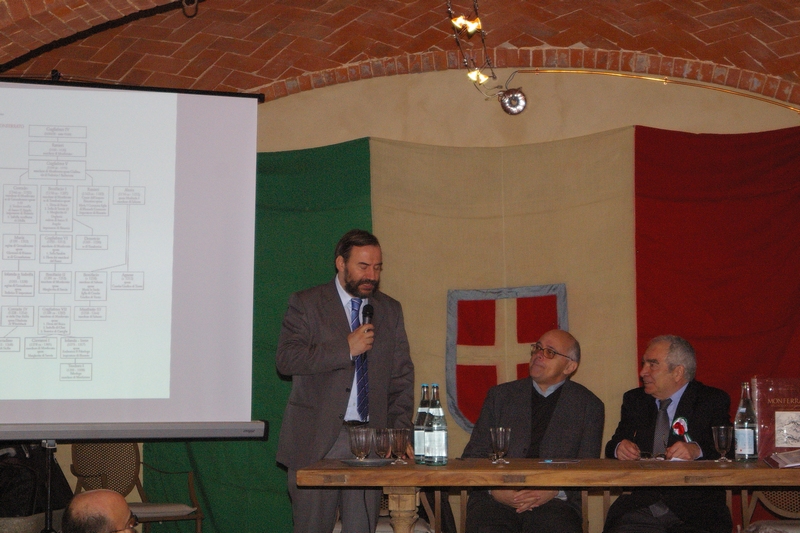 Contributo di riflessione sul capitolo "Il paesaggio del Monferrato"da parte dell Autore, Prof. Marco Devecchi (Università di Torino e Presidente dell Osservatorio del Paesaggio per il Monferrato e l Astigiano) [Foto di Francesca Viola].