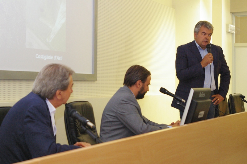 Saluto del Dott. Valter Valle, Presidente dell Ordine dei Dottori Agronomi e Forestali della Provincia di Asti (Foto di Matilde Picollo).