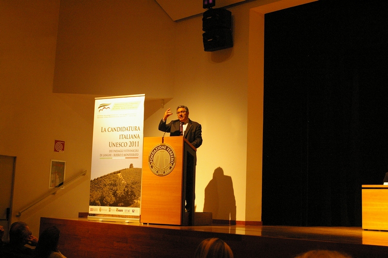 Saluto del Consigliere regionale Giovanni Negro (Foto di Erildo Ferro).