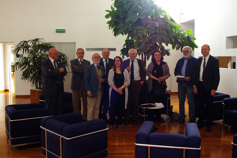 Incontro dei rappresentanti degli Osservatori del Paesaggio del Piemonte con l Arch. Adalgisa Rubino dell Università di Firenze. Nella foto da (sx): Prof. Erildo Ferro, Arch. Silvio Veglio, Prof. Carlo Buffa di Perrero, Dott. Giampaolo Bardazza, Prof. Daniela Bosia, Prof. Valerio Di Battista, Prof.ssa Adalgisa Rubino, Arch. Riccardo Avanzi e Dott. Carlo Bidone.