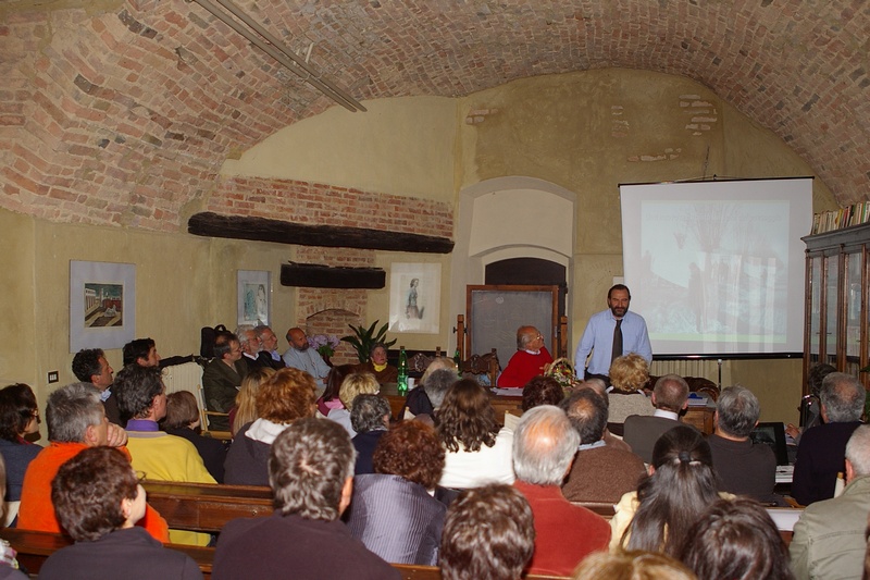 Relazione al Convegno del Prof. Marco Devecchi su "Paesaggio: Bene comune da gestire con nuovo approccio e lungimiranza" (Foto di Dario Giordano).