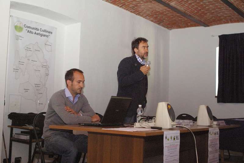 Introduzione del Moderatore, l Ing. Luca PERAZZONE (Ass.Ro Verda) alla relazione del Dr. Paolo AIMO (AIFOR) su "La formazione tecnica degli operai forestali".
