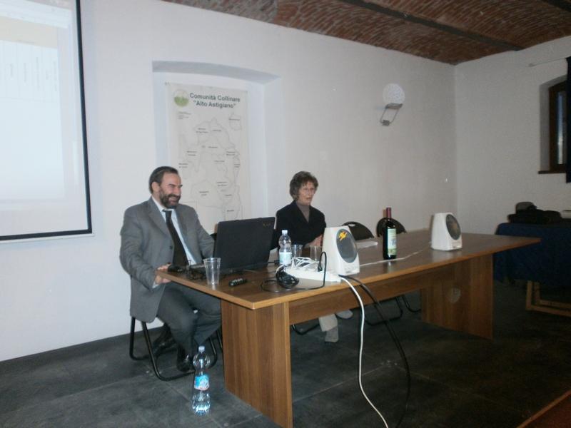 Contributo della Dott.ssa Cinzia Caramagna (Associazione Le Muse) su "Un nuovo modello di crescita del territorio dell Alto Astigiano" (Foto Mirella Zitti).