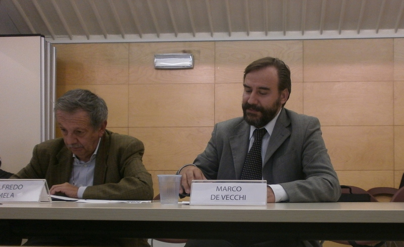 Contributo di approfondimento portato dal Prof. Marco Devecchi (Coordinatore della Rete degli Osservatori del Paesaggio del Piemonte) al Focus group su "La fruizione: nuove mete ed esperienze paesaggistiche: natura, beni culturali e beni minori nella rete locale, paesaggi urbani". Nella foto il Prof. Alfredo Mela del Politecnico di Torino (Foto di Matteo Zamagni).